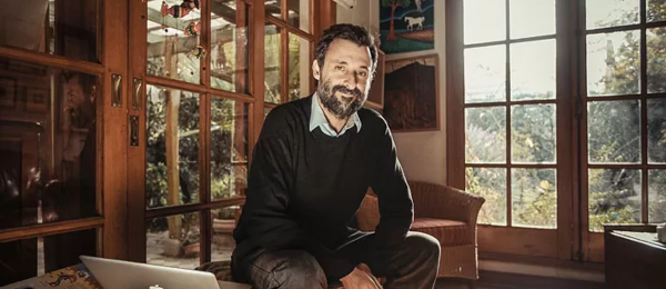 Charla “Una mirada desde lo alto: Poesía y montaña” junto Cristián Warnken